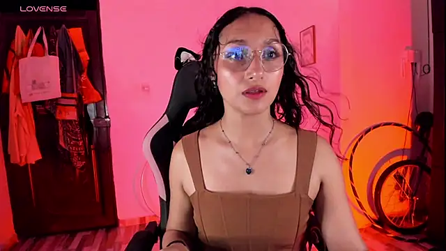 Snapshot of adrena_10 chatting on 04-29-26, 11:44 adrena 10 online show from 04-29-26, 11:44