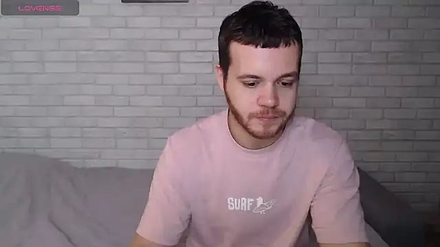 Snapshot of Alexxx_horny chatting on 11-28-25, 04:04 Alexxx horny online show from 11-28-25, 04:04