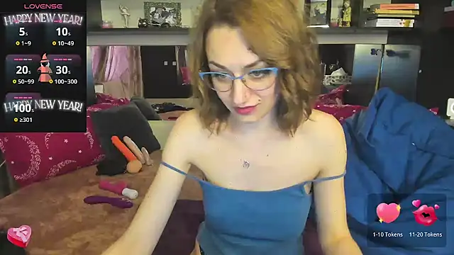 Snapshot of FoxyDom699 chatting on 03-17-25, 09:22 FoxyDom699 online show from 03-17-25, 09:22