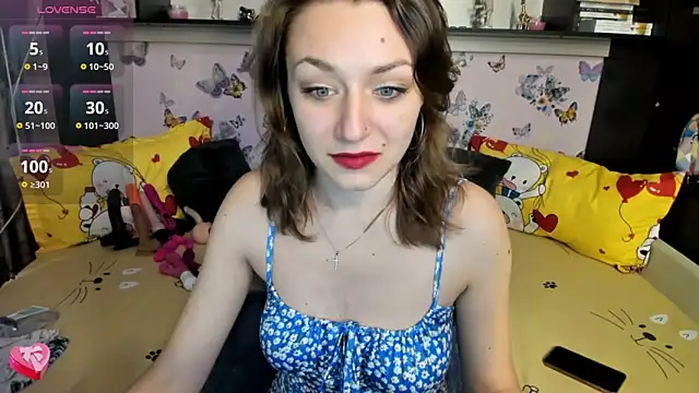 Snapshot of FoxyDom699 chatting on 09-29-25, 06:51 FoxyDom699 online show from 09-29-25, 06:51