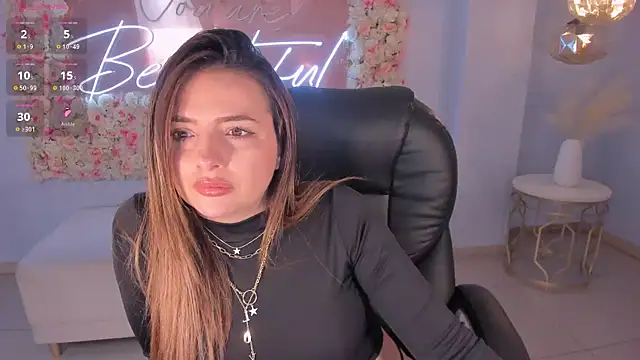 Snapshot of AmyWood chatting on 12-28-24, 07:00 AmyWood online show from 12-28-24, 07:00