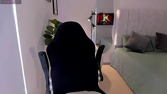 AmyWood online show from 03-03-26, 01:28