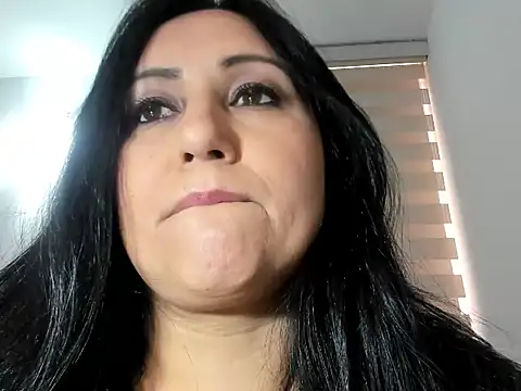 foxy-porn1 online show from 09-21-25, 05:47