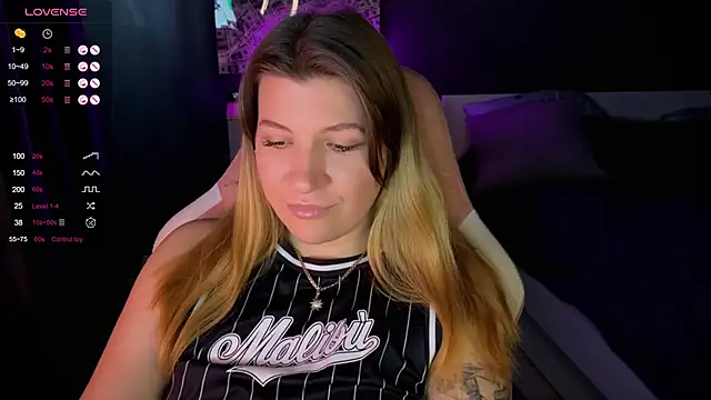 Snapshot of Fairy__Sofia chatting on 01-21-25, 09:13 Fairy Sofia online show from 01-21-25, 09:13