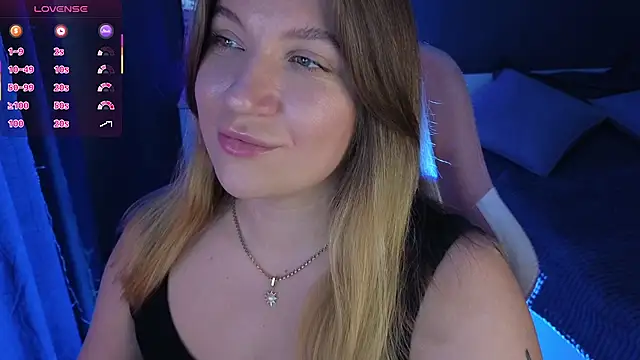 Snapshot of Fairy__Sofia chatting on 03-18-25, 11:30 Fairy Sofia online show from 03-18-25, 11:30