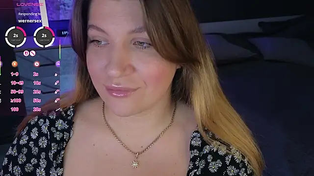 Snapshot of Fairy__Sofia chatting on 03-20-25, 08:42 Fairy Sofia online show from 03-20-25, 08:42