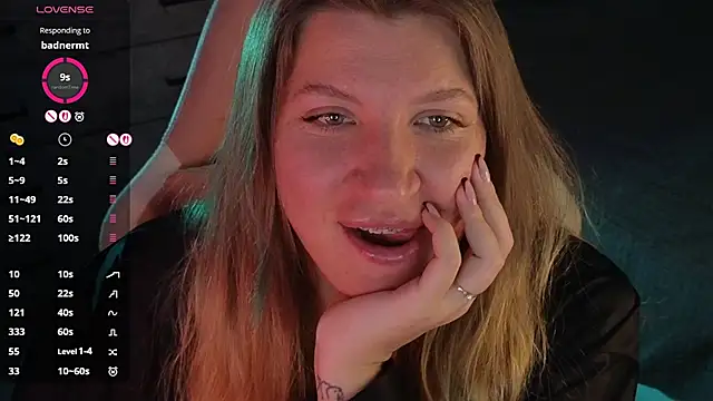 Snapshot of Fairy__Sofia chatting on 09-11-25, 09:20 Fairy Sofia online show from 09-11-25, 09:20