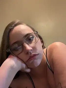 Esmerelda69 online show from 11-28-25, 05:26