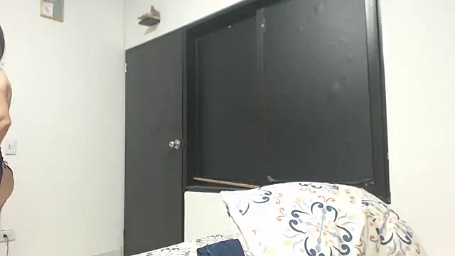 Snapshot of camilahot23 chatting on 02-20-26, 12:18 camilahot23 online show from 02-20-26, 12:18