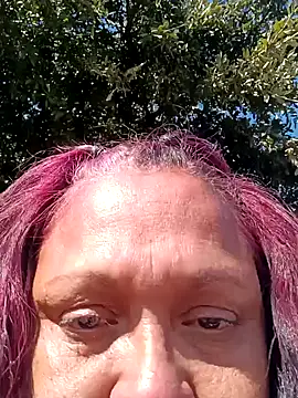 Snapshot of THEBEDroomdoOR chatting on 12-06-24, 06:06 THEBEDroomdoOR online show from 12-06-24, 06:06