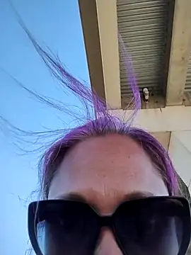 Snapshot of THEBEDroomdoOR chatting on 11-03-25, 08:43 THEBEDroomdoOR online show from 11-03-25, 08:43