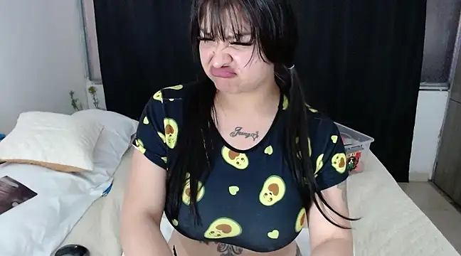 Snapshot of liseth_01hot chatting on 02-16-25, 10:21 liseth 01hot online show from 02-16-25, 10:21