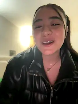 vaneelee online show from 12-04-25, 03:16