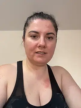 alisiaparril online show from 03-18-25, 06:57