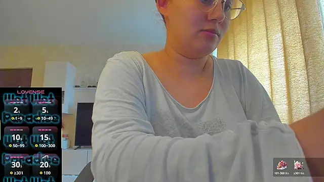 hot evil queen online show from 11-19-25, 09:42