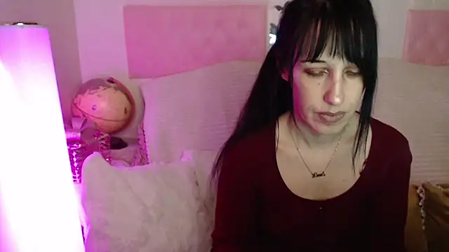 Snapshot of -carla- chatting on 01-06-26, 07:12 -carla- online show from 01-06-26, 07:12