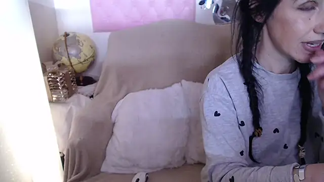 Snapshot of -carla- chatting on 03-26-26, 07:14 -carla- online show from 03-26-26, 07:14