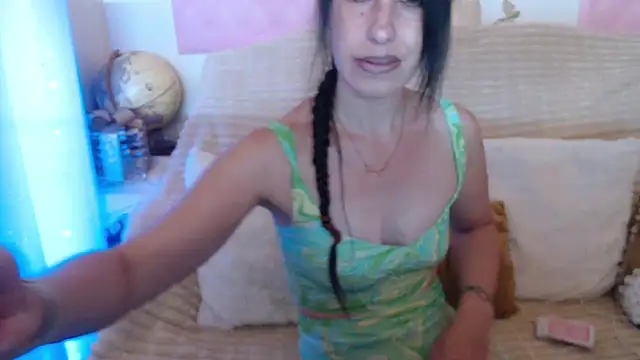 Snapshot of -carla- chatting on 07-04-26, 06:08 -carla- online show from 07-04-26, 06:08