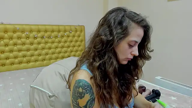 AlmaFancy online show from 02-22-25, 08:50