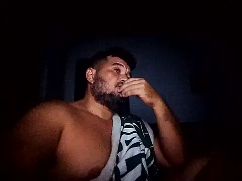 tarra122 online show from 04-10-26, 02:17