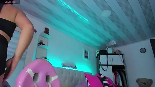 briitany hot online show from 12-28-24, 10:13