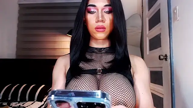 Snapshot of MassiveCockxMistress chatting on 03-03-25, 01:42 MassiveCockxMistress online show from 03-03-25, 01:42