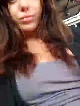 Snapshot of LilliThelo chatting on 12-08-24, 03:13 LilliThelo online show from 12-08-24, 03:13