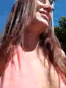 Snapshot of LilliThelo chatting on 01-04-25, 08:17 LilliThelo online show from 01-04-25, 08:17