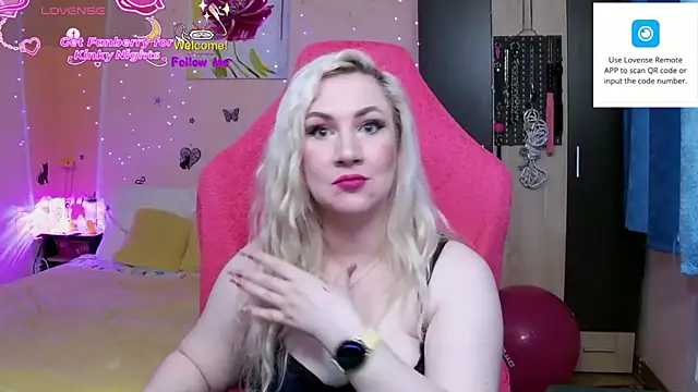 Snapshot of MissLexyGold chatting on 11-27-25, 02:19 MissLexyGold online show from 11-27-25, 02:19