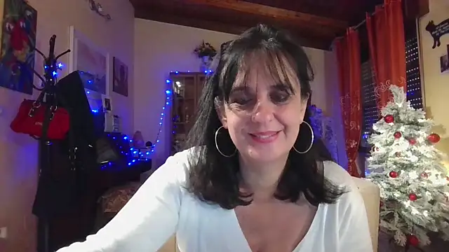 Snapshot of ClaudyGeryn chatting on 12-20-24, 03:10 ClaudyGeryn online show from 12-20-24, 03:10