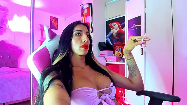 Snapshot of Theexoticgirl chatting on 10-26-25, 09:53 Theexoticgirl online show from 10-26-25, 09:53