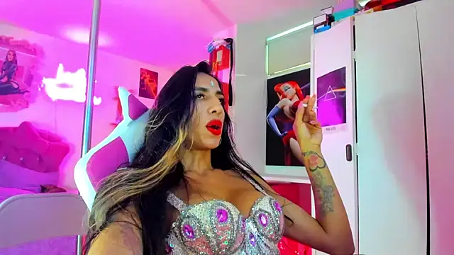 Snapshot of Theexoticgirl chatting on 10-31-25, 09:49 Theexoticgirl online show from 10-31-25, 09:49