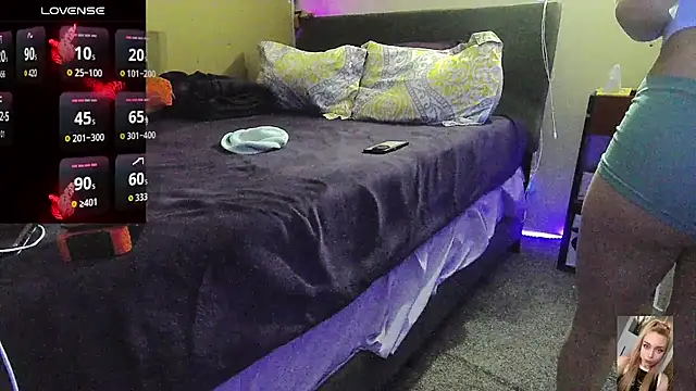 Blondiewithanass online show from 03-19-26, 06:39