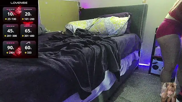 Blondiewithanass online show from 03-20-26, 06:51