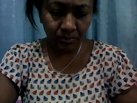 Snapshot of sexyladii chatting on 05-10-26, 04:34 sexyladii online show from 05-10-26, 04:34