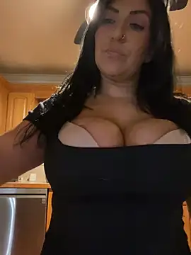 LittleMissEeve online show from 05-19-26, 01:56