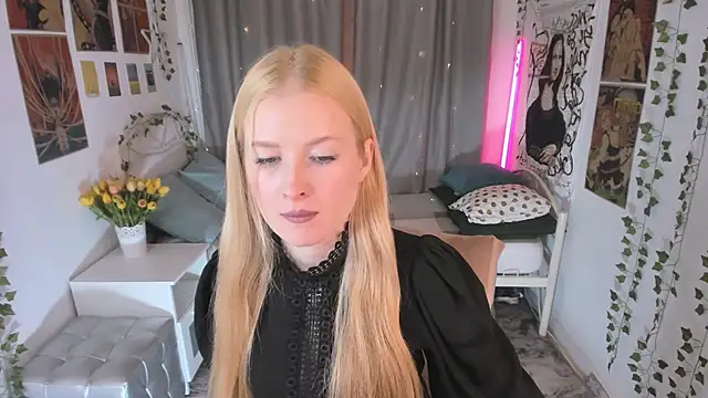 Laly Peach online show from 11-11-25, 03:56