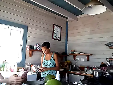 Luna-Natural online show from 01-31-25, 04:06