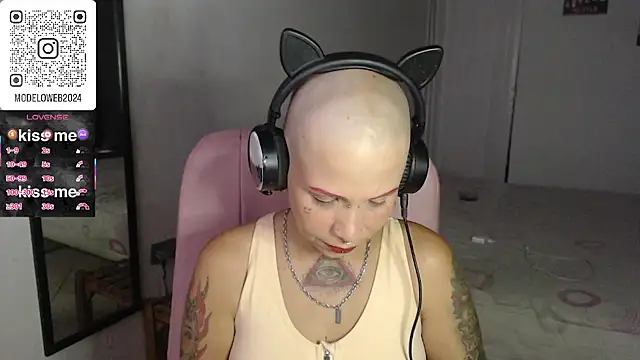 moon cat85 online show from 03-06-25, 10:04