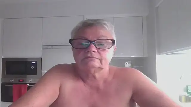 Snapshot of GrannyChrissy68 chatting on 10-09-25, 07:45 GrannyChrissy68 online show from 10-09-25, 07:45
