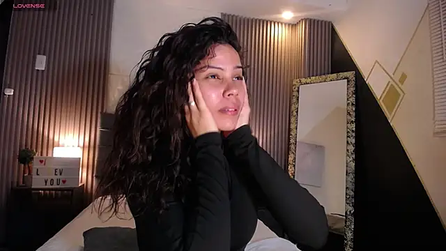 ximena diaz online show from 12-14-24, 08:40