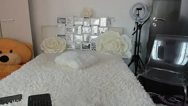 sweetemy4u online show from 11-14-25, 09:41