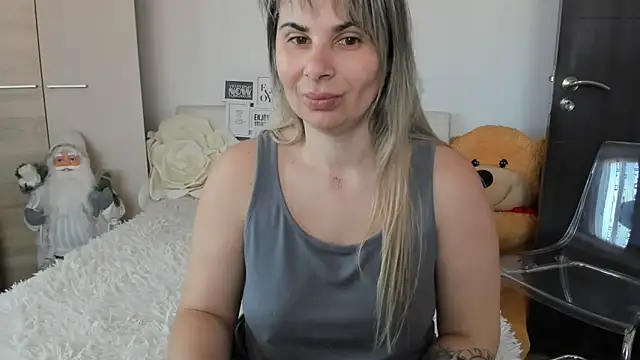 sweetemy4u online show from 03-10-26, 08:52