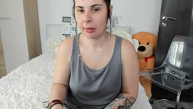 sweetemy4u online show from 04-03-26, 07:39