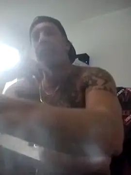 Snapshot of trucker1979 chatting on 10-14-25, 01:34 trucker1979 online show from 10-14-25, 01:34