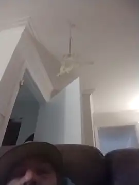 Snapshot of trucker1979 chatting on 11-15-25, 09:32 trucker1979 online show from 11-15-25, 09:32