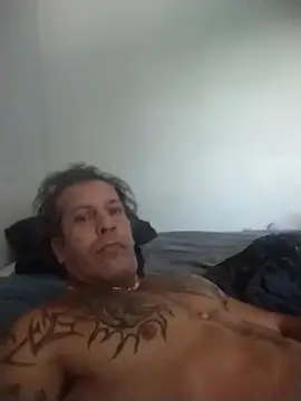 Snapshot of trucker1979 chatting on 11-19-25, 06:52 trucker1979 online show from 11-19-25, 06:52