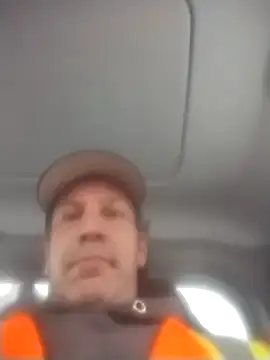 Snapshot of trucker1979 chatting on 11-21-25, 03:22 trucker1979 online show from 11-21-25, 03:22