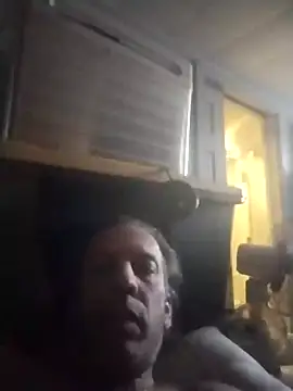 Snapshot of trucker1979 chatting on 12-16-25, 05:29 trucker1979 online show from 12-16-25, 05:29