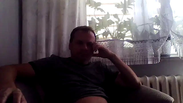 grzes19763 online show from 07-06-26, 08:11